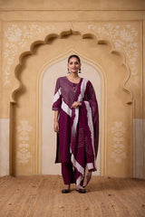 Rajni Bandhani Print Suit Set