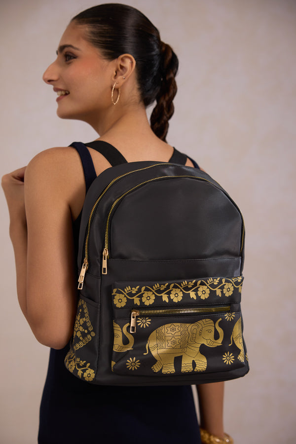 Black everyday bag for girls with multiple compartments secure zip closure stylish daily use bag
