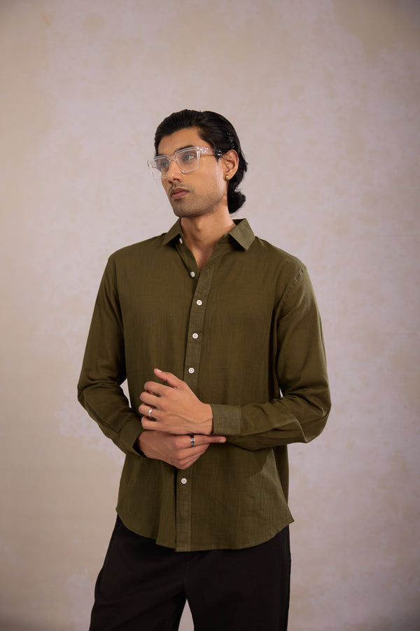 Olive cotton linen blend shirt men showcasing a men's olive green lightweight linen shirt design for a collared vacation shirt look.